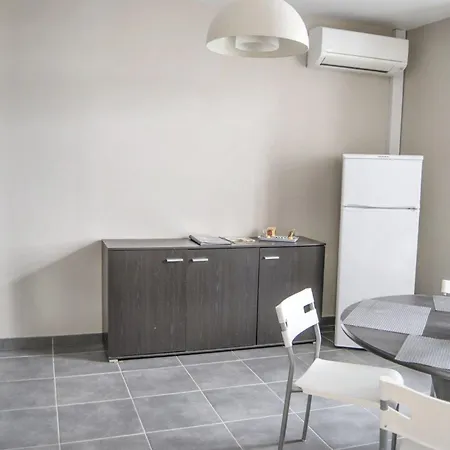 Spacieux A 48 M² Avec Parking * Carcassonne