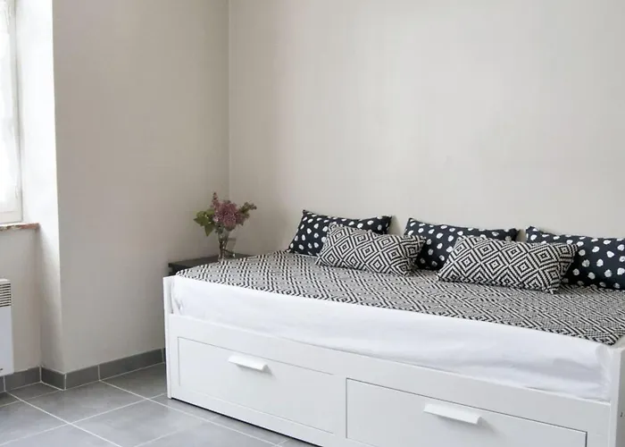Spacieux à 48 M² Avec Parking Apartamento Carcassonne